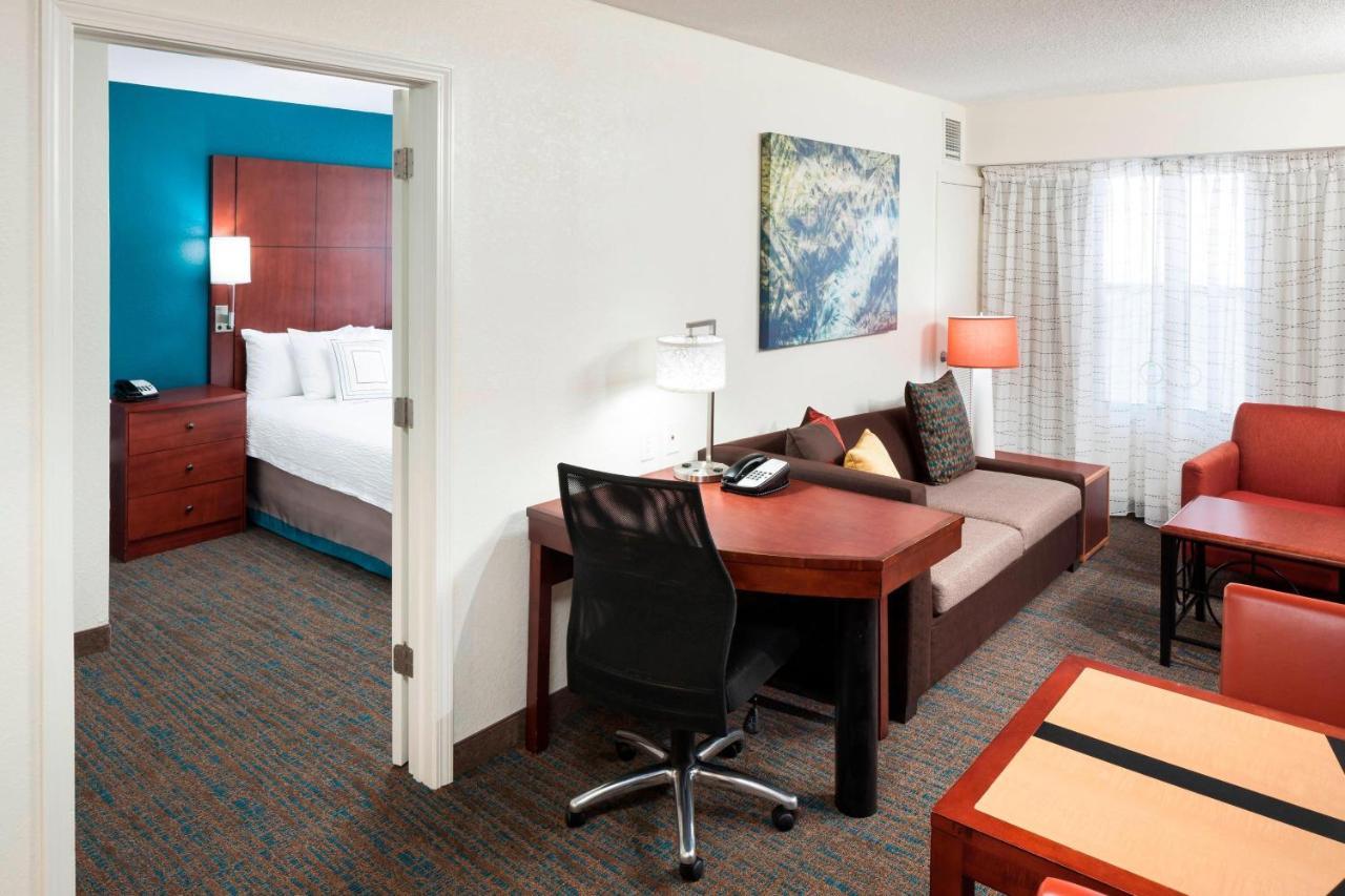 By Marriott Hotel 3*